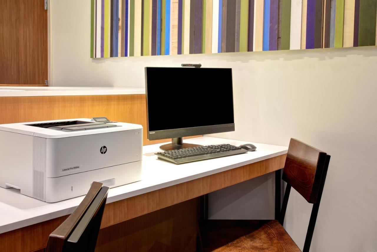 Holiday Inn Express & Suites - Ottawa By Ihg מראה חיצוני תמונה
