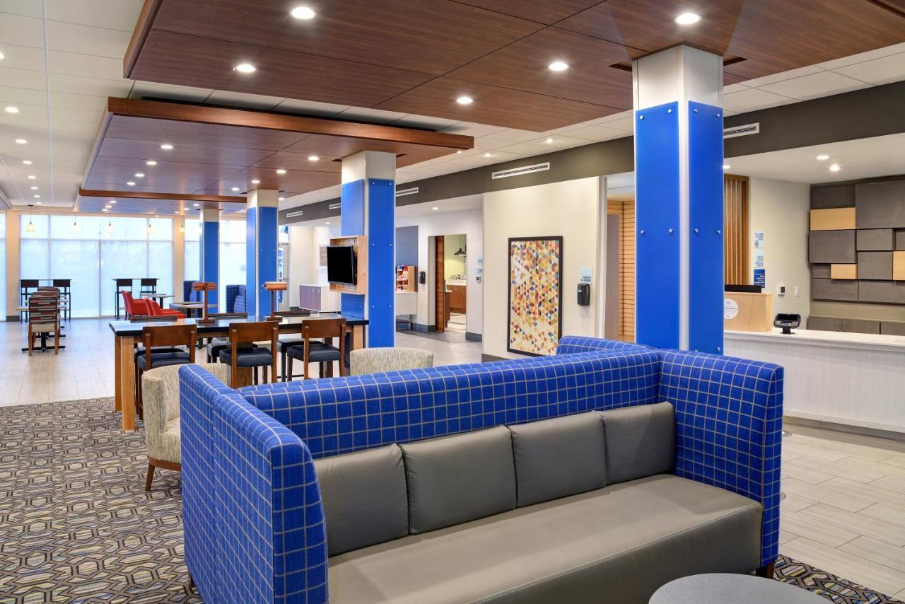 Holiday Inn Express & Suites - Ottawa By Ihg מראה חיצוני תמונה